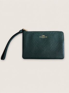 Coach Hunter Green Pebbled Leather Wristlet Zip Pouch Wallet Clutch
